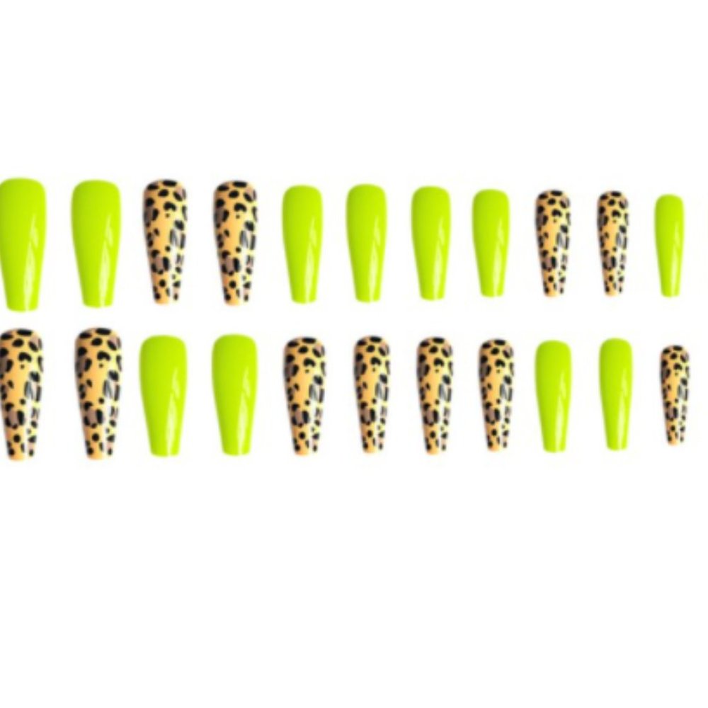 GREEN AND LEOPARD ACRYLIC NAILS